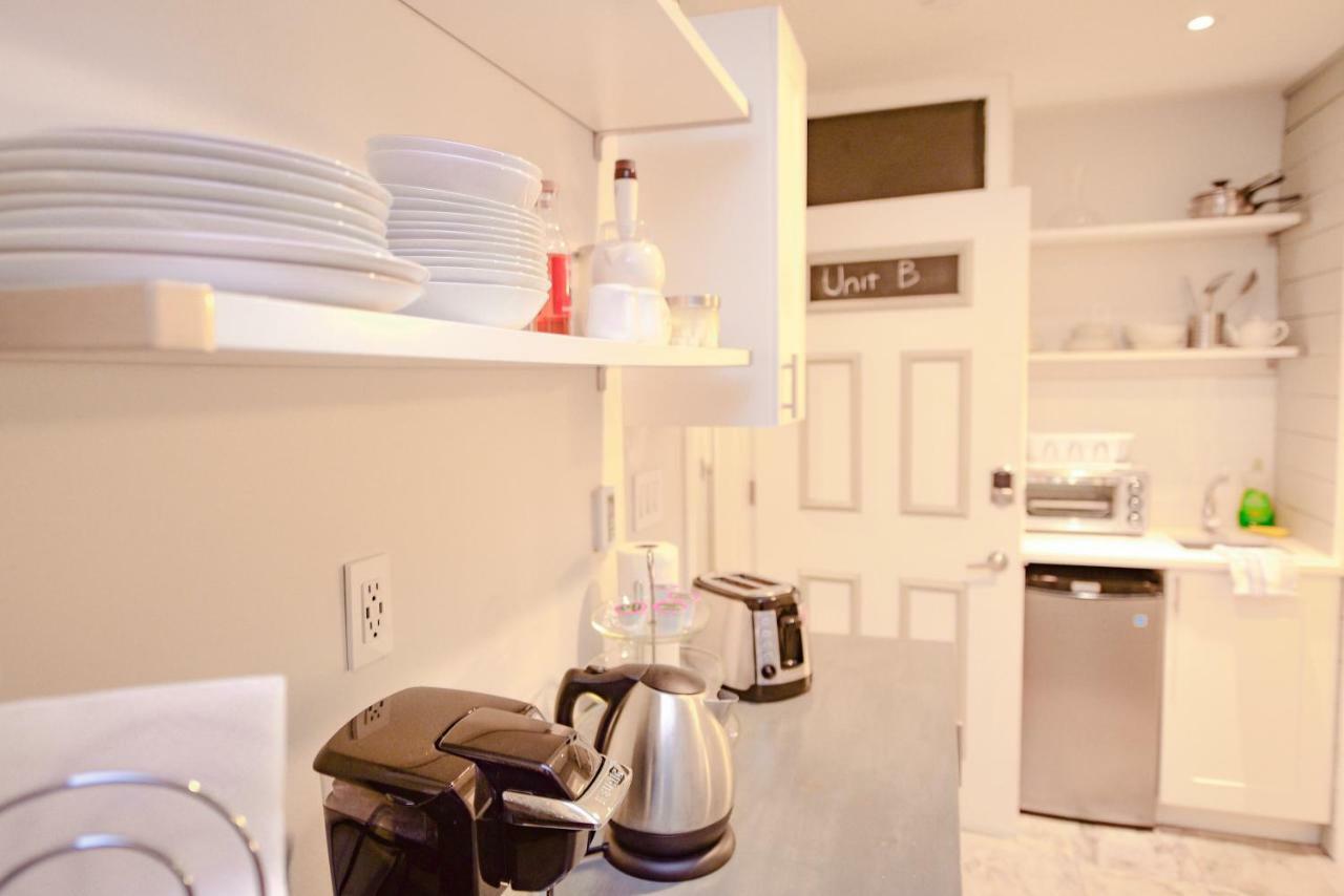 Newly Renovated Whistler Studio エクステリア 写真